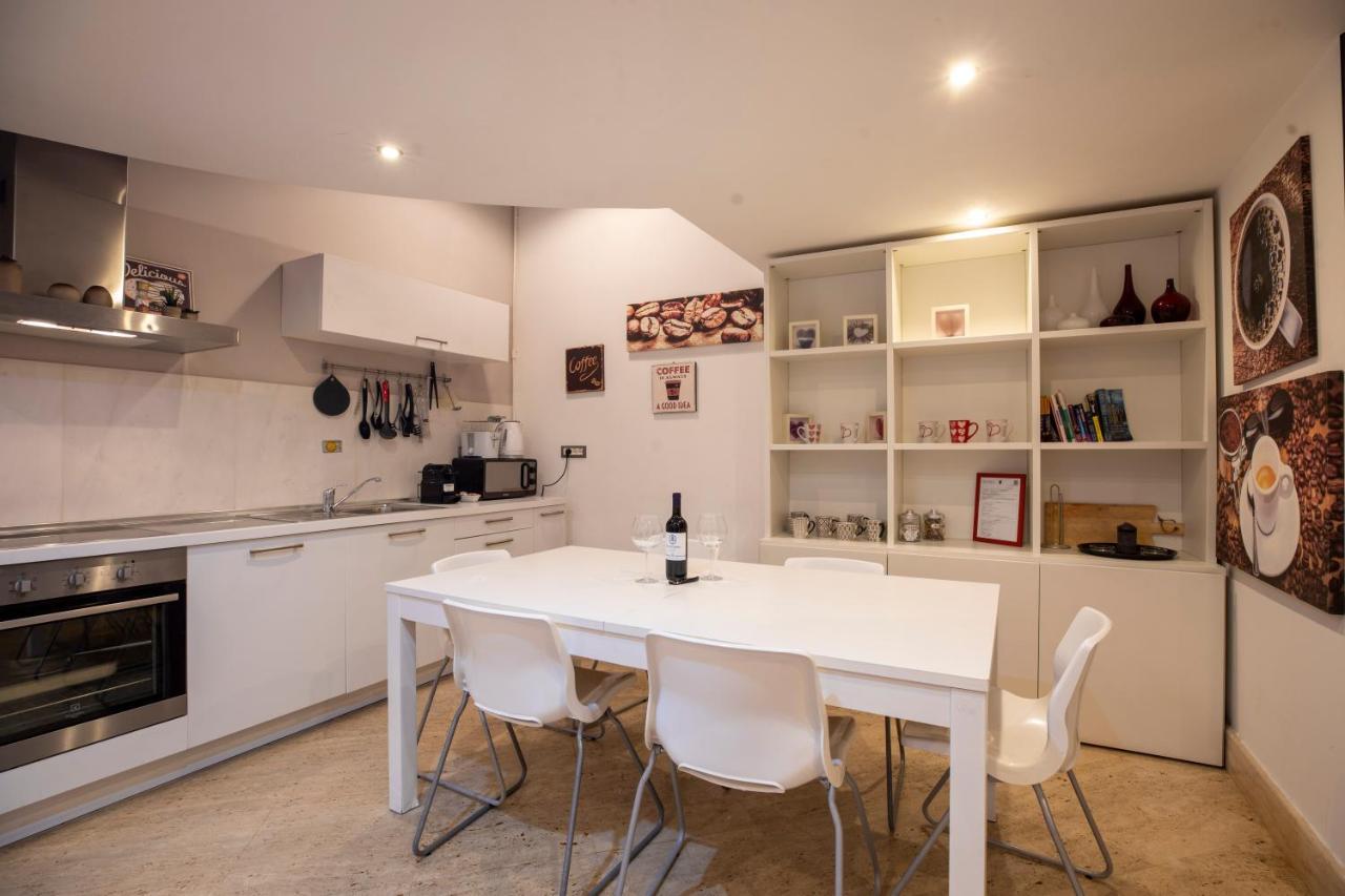 Restart Accommodations Borghese โรม ภายนอก รูปภาพ